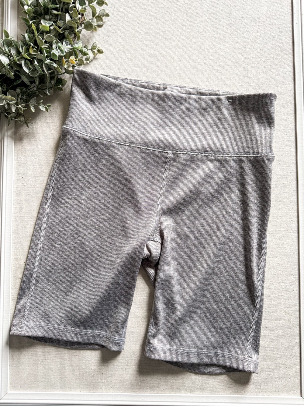 Women's High-Waist Active Bike Shorts in Heather Gray Size Small